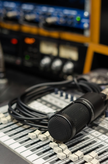 Make Every Listener an Active Contributor